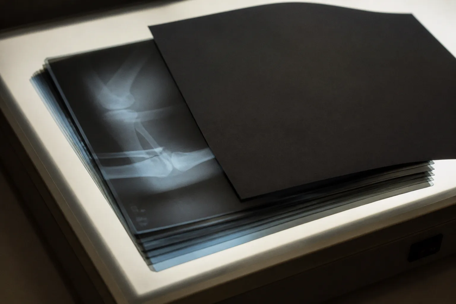 DICOM de-identification: a checklist for clinical trials