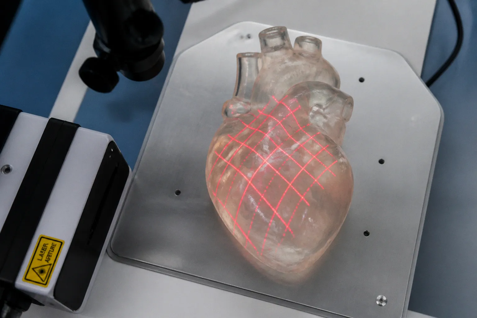 Feature Tracking or Tagging for Cardiac Strain MRI